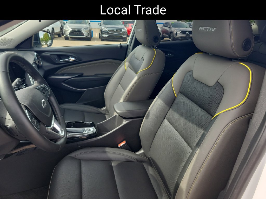 Used 2025 Chevrolet Trax ACTIV w/ Sunroof Package FWD image 6