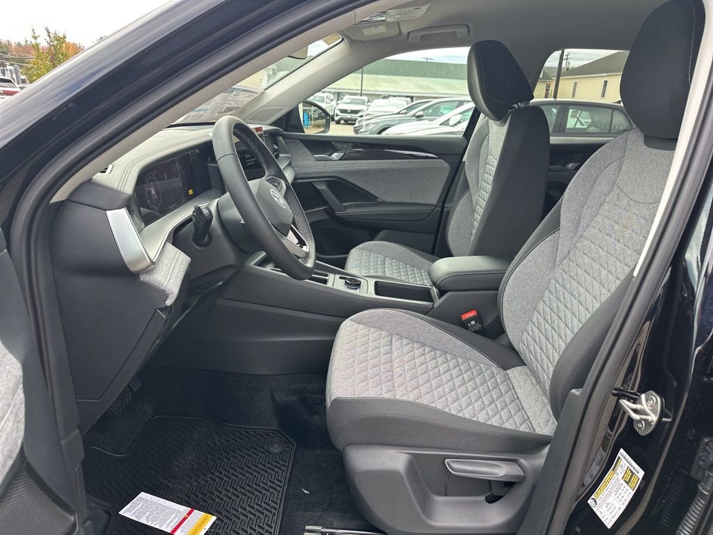 New 2026 Volkswagen Tiguan S image 9