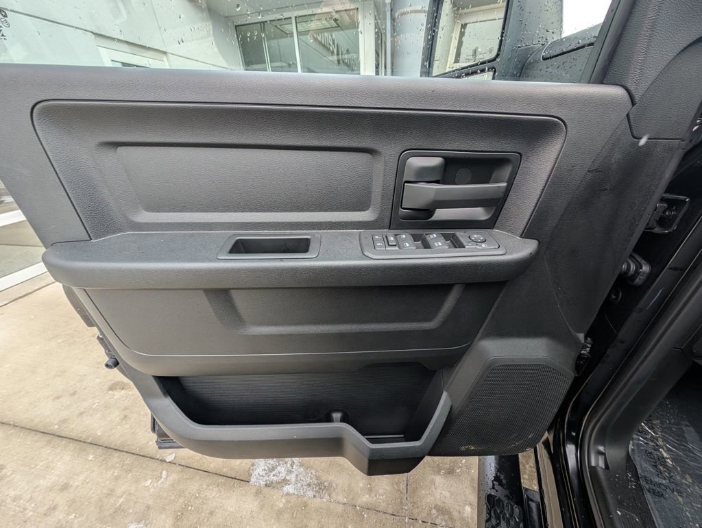 New 2026 RAM 3500 Tradesman image 39