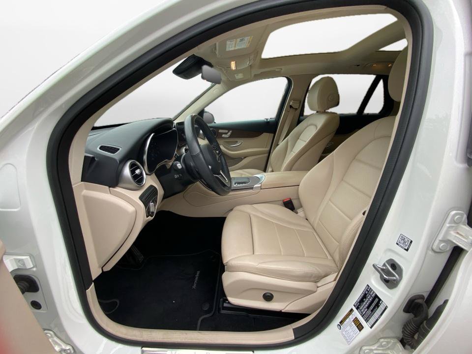 Certified 2022 Mercedes-Benz GLC 300 4MATIC image 9