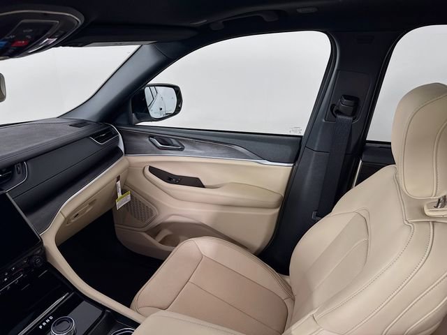 New 2025 Jeep Grand Cherokee Limited image 27