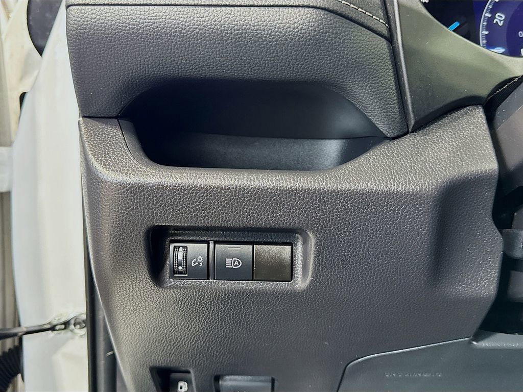 Used 2024 Toyota RAV4 LE AWD/4WD image 20