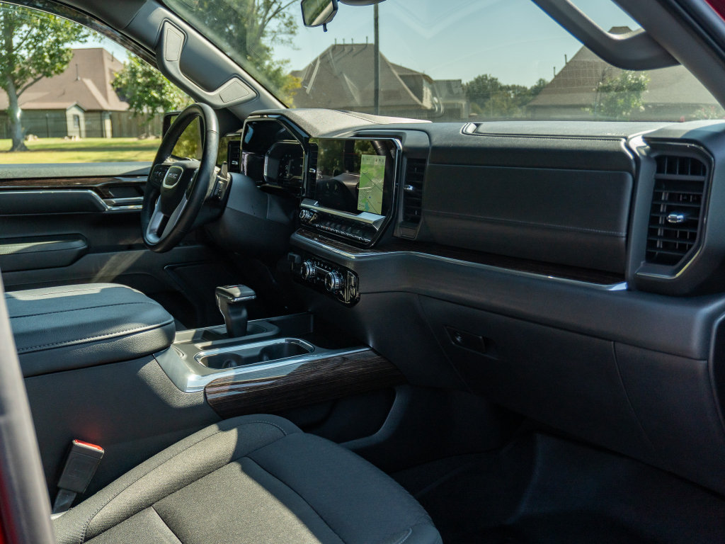 Used 2024 GMC Sierra 1500 Elevation AWD/4WD image 19