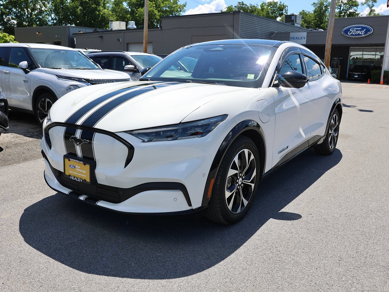 Certified 2021 Ford Mustang Mach-E Premium AWD/4WD image 3