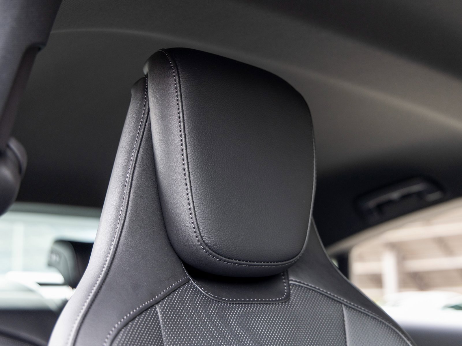 New 2025 Porsche Taycan image 54