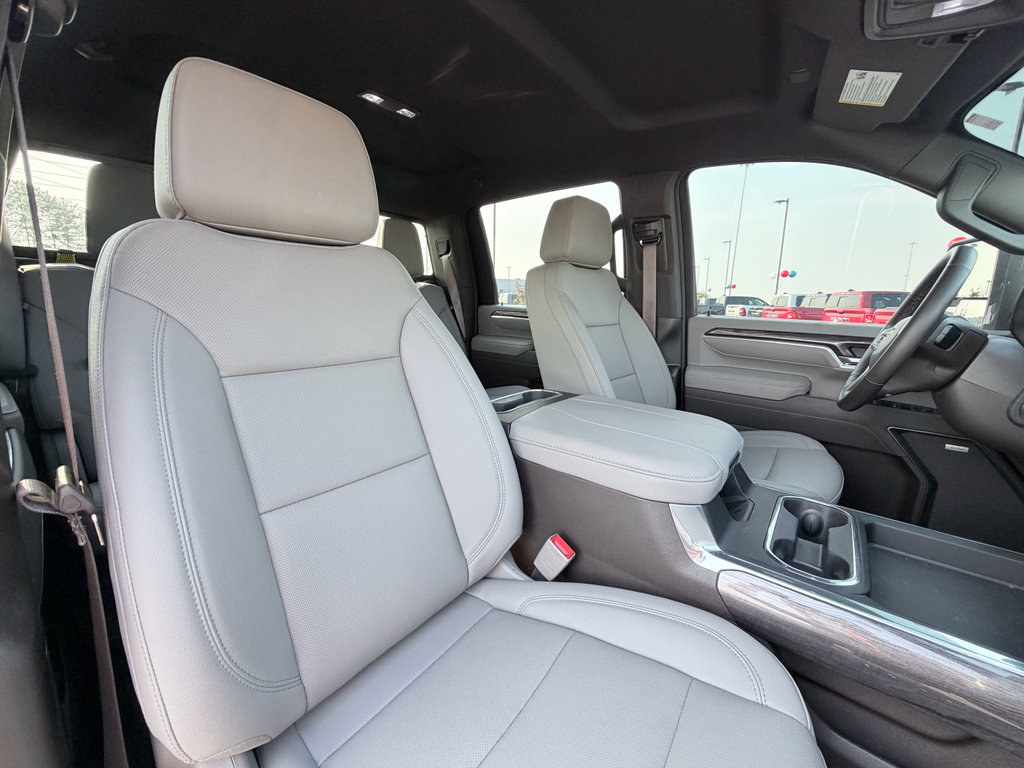 Used 2026 Chevrolet Silverado 2500 LTZ w/ LTZ Premium Package image 25