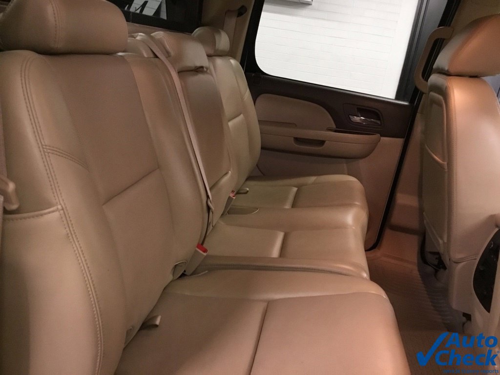 Used 2011 Chevrolet Avalanche LTZ AWD/4WD image 43