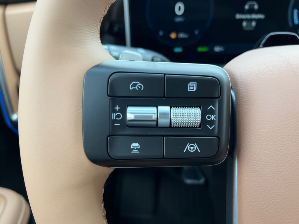 New 2025 Hyundai Santa Fe Limited image 12