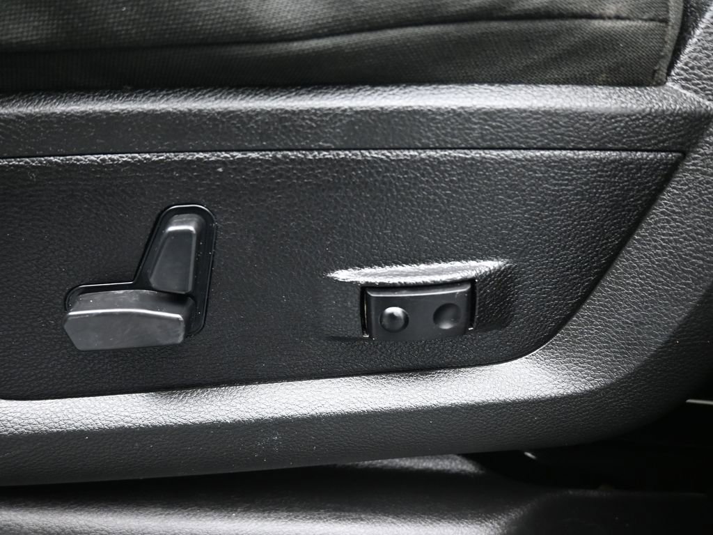 Used 2024 RAM 2500 Big Horn image 33