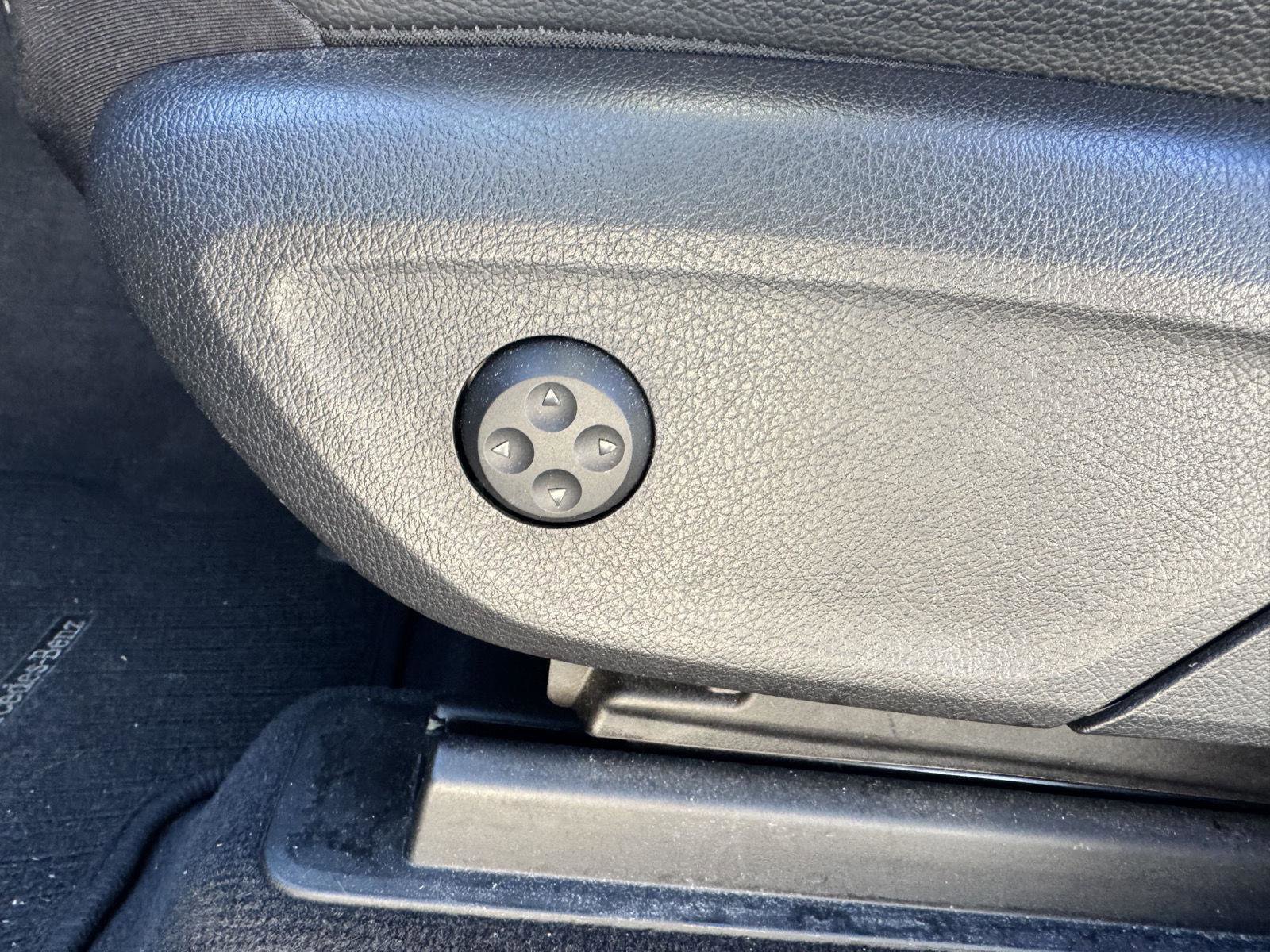 Used 2020 Mercedes-Benz GLE 350 4MATIC image 8