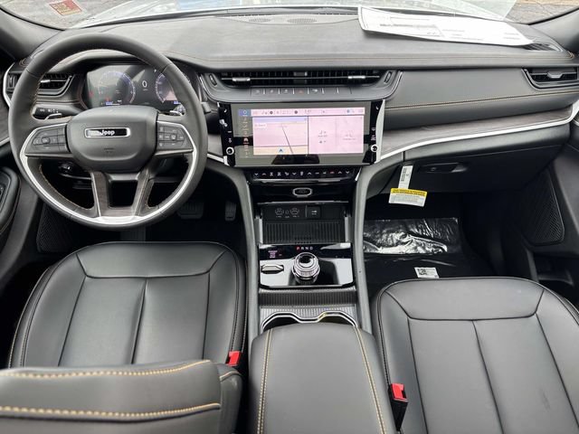 New 2026 Jeep Grand Cherokee Limited AWD/4WD image 3
