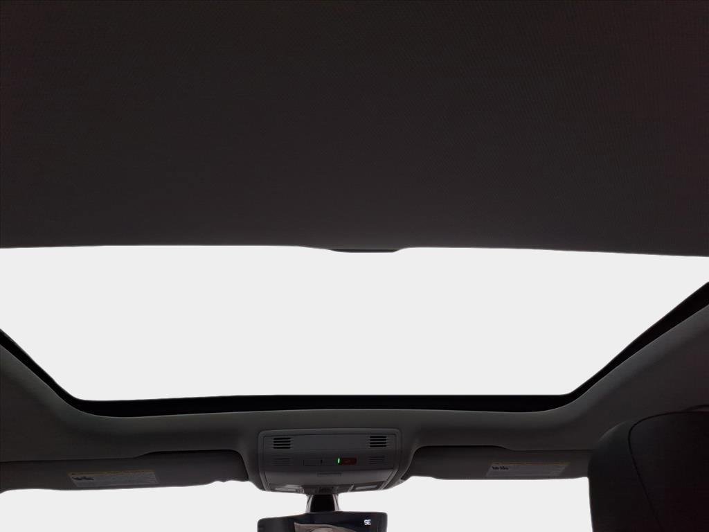 Used 2020 Volkswagen Golf 4-Door image 11