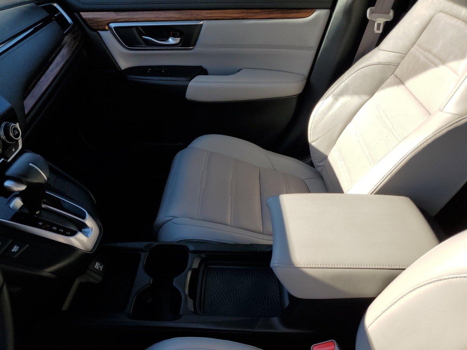 Used 2018 Honda CR-V Touring image 23