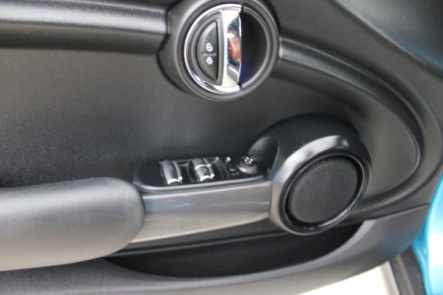 Used 2017 MINI Cooper Convertible FWD image 18