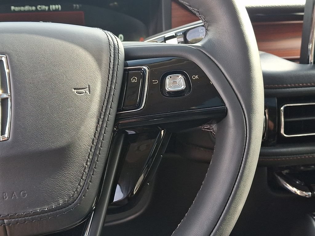 Used 2023 Lincoln Aviator Grand Touring w/ Elements Package Plus AWD/4WD image 24