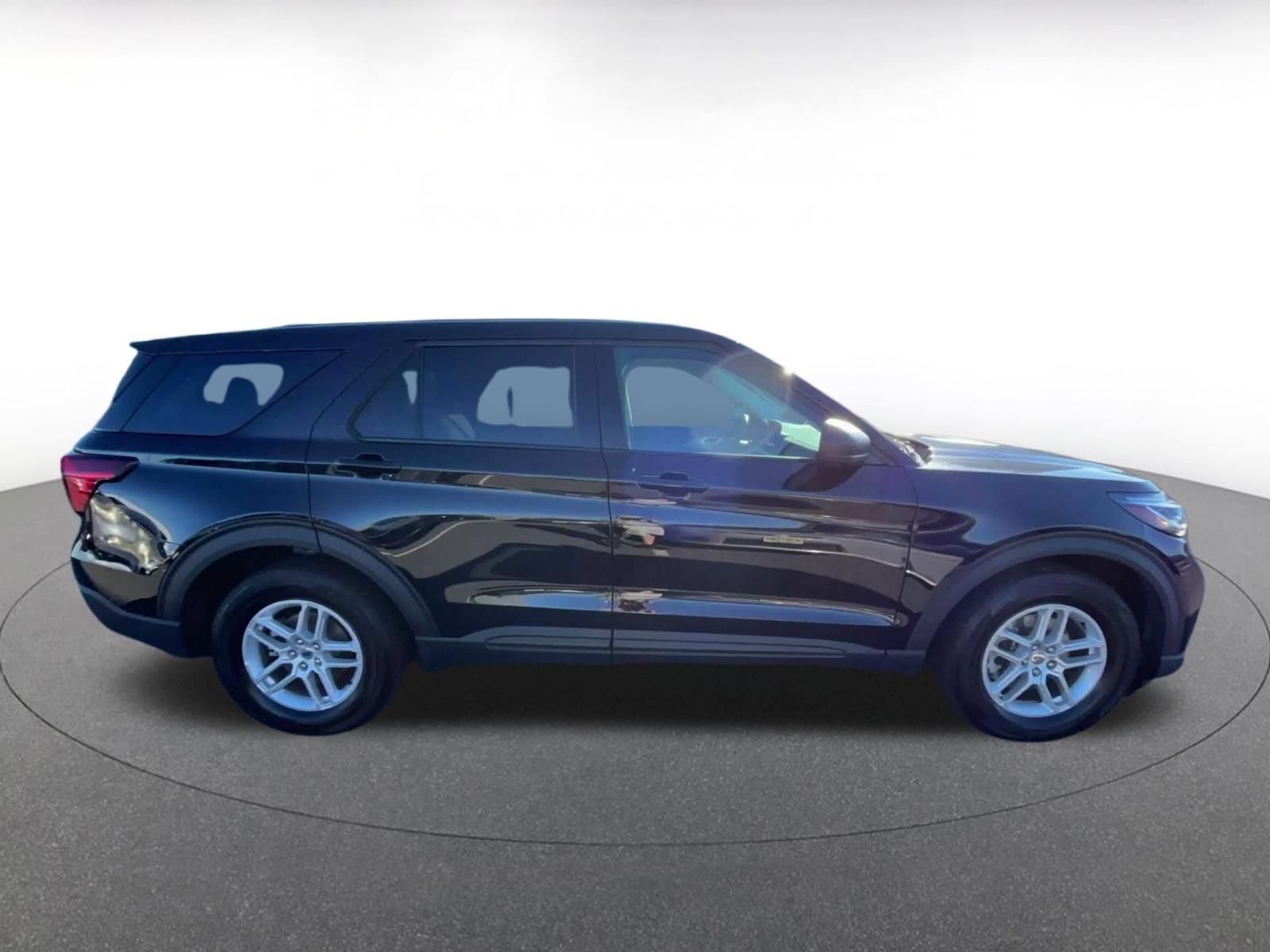 Used 2026 Ford Explorer Active RWD image 15