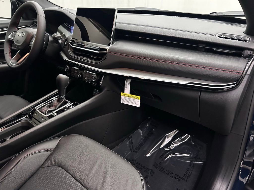 New 2026 Jeep Compass Trailhawk image 18