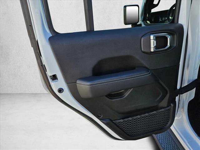 Used 2022 Jeep Wrangler Unlimited Sahara w/ Cold Weather Group image 22