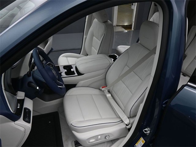 New 2026 Buick Enclave Avenir w/ Super Cruise Package image 11