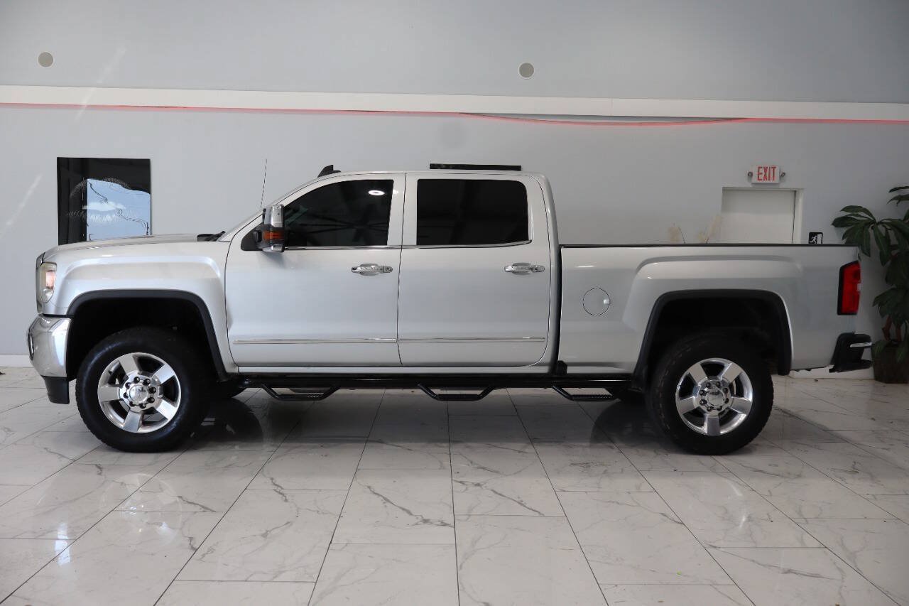 Used 2016 GMC Sierra 2500 SLT w/ Duramax Plus Package AWD/4WD image 6