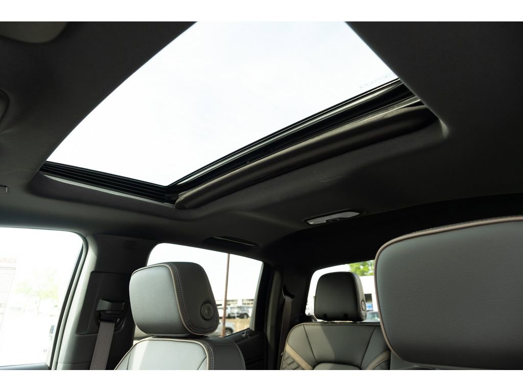 New 2026 GMC Canyon Denali AWD/4WD image 16