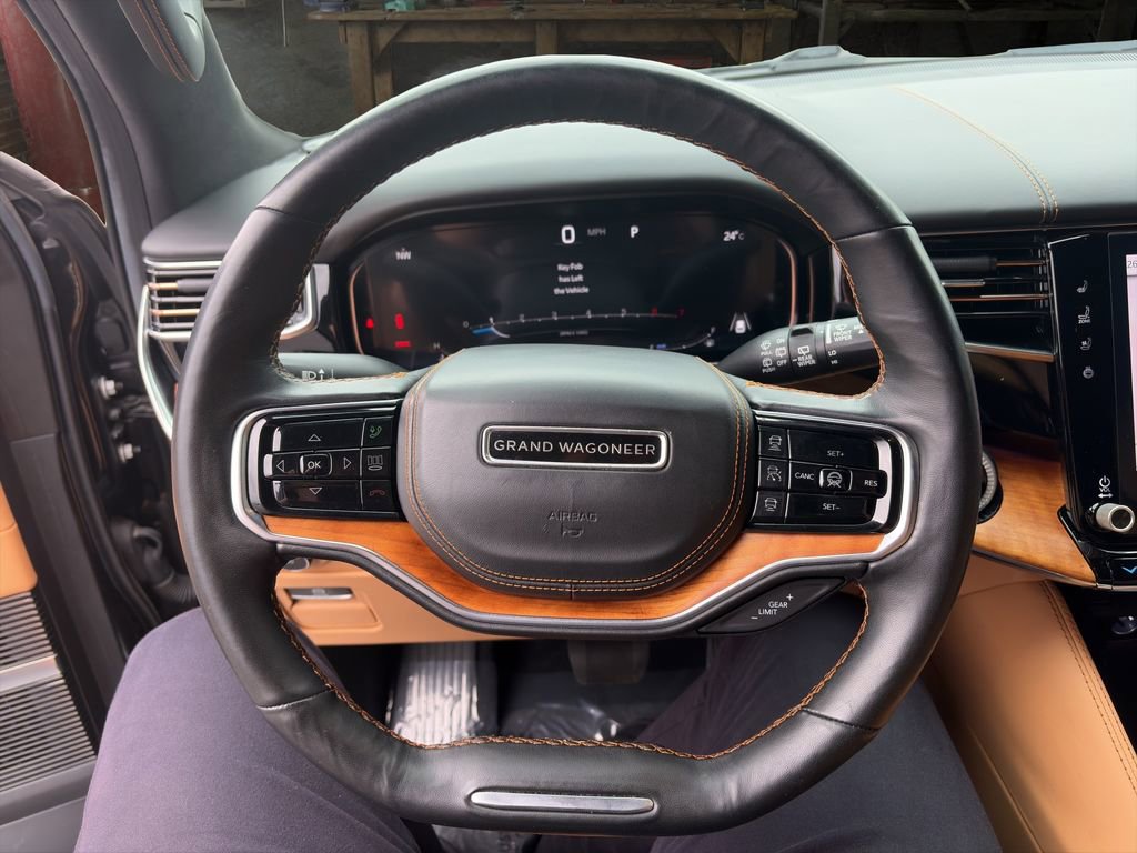 Used 2022 Jeep Grand Wagoneer Series III w/ Rear Seat Video Group 1 image 20