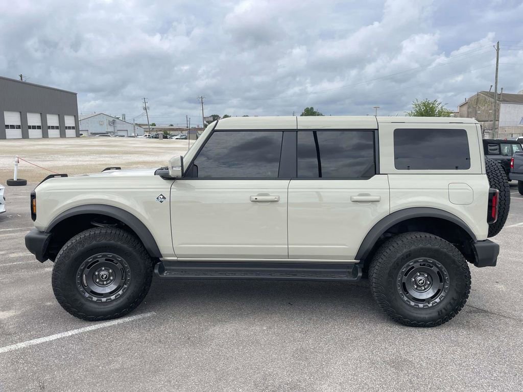 Used 2025 Ford Bronco Outer Banks w/ Sasquatch Package AWD/4WD image 6