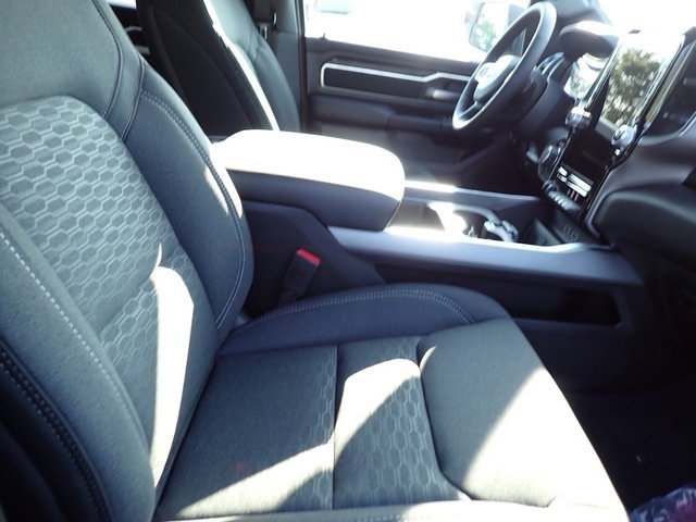 New 2026 RAM 1500 4x4 Crew Cab image 10