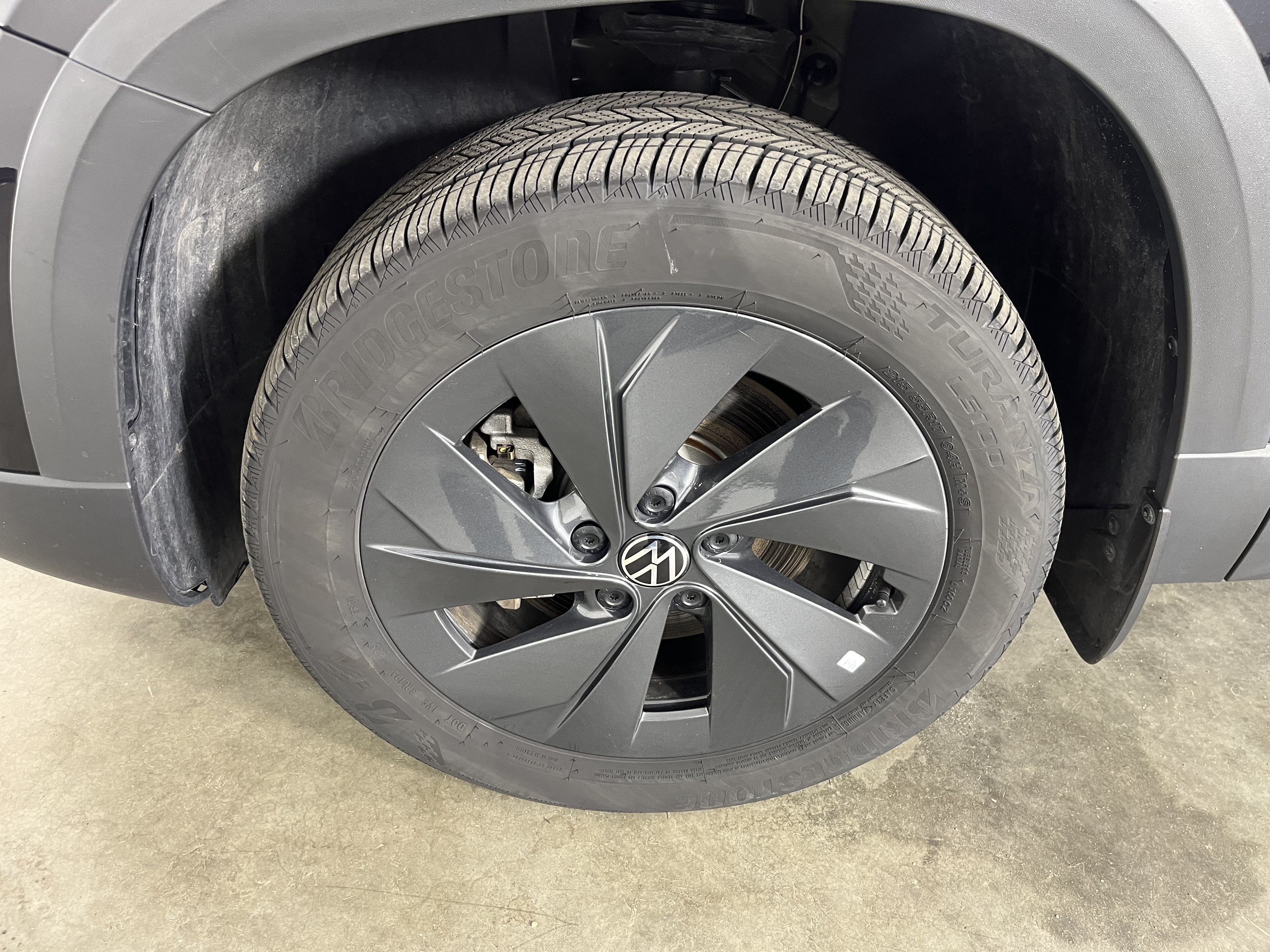 Certified 2025 Volkswagen Taos S FWD image 24