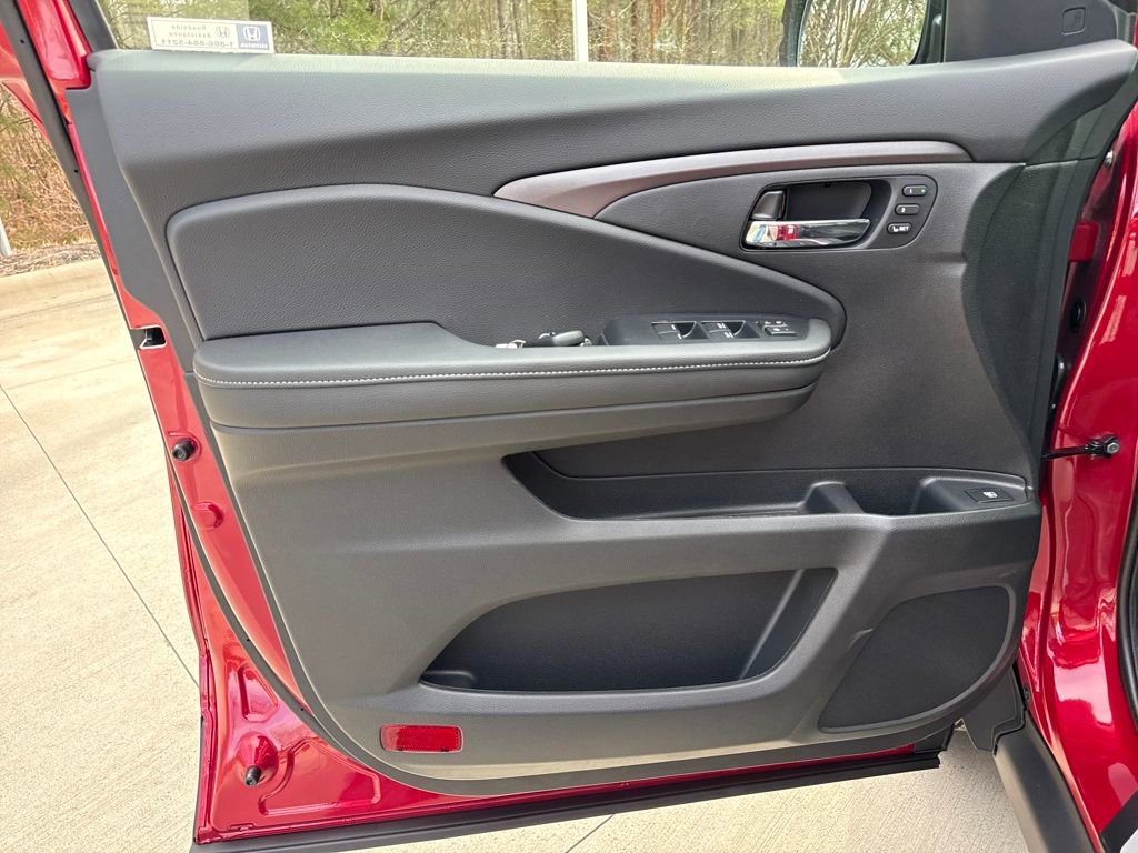 New 2026 Honda Ridgeline RTL image 12