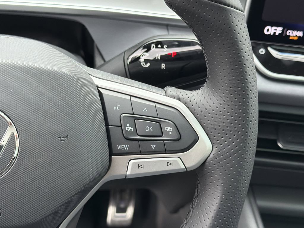 New 2026 Volkswagen Tiguan SE R-Line image 28