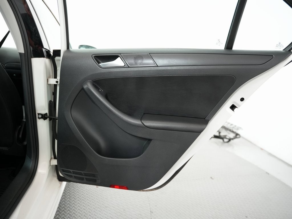 Used 2012 Volkswagen Jetta SE image 29