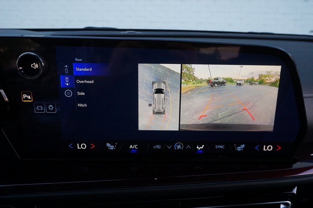 New 2026 Chevrolet Traverse Z71 w/ Driver Confidence Package image 19