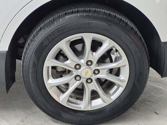 Used 2020 Chevrolet Equinox LS w/ LS Convenience Package FWD image 23