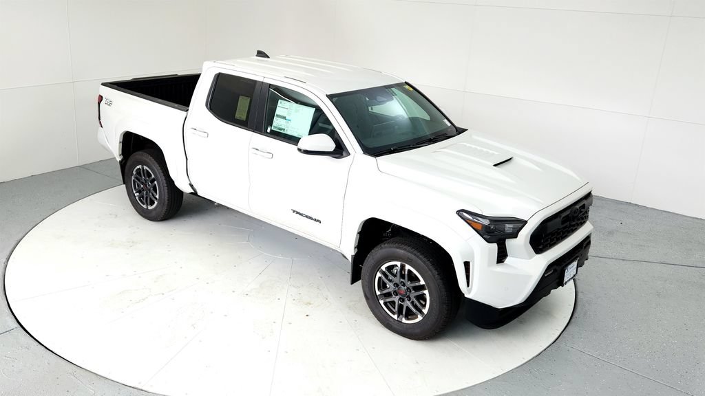 Certified 2024 Toyota Tacoma TRD Sport w/ TRD Sport Upgrade Package AWD/4WD image 13