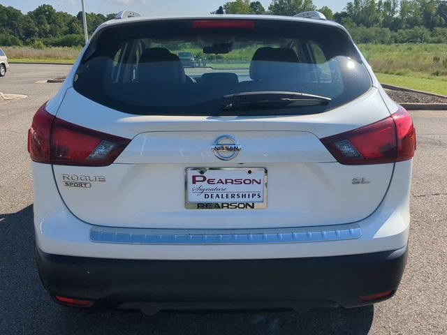 Used 2017 Nissan Rogue Sport SL w/ SL Premium Package FWD image 5