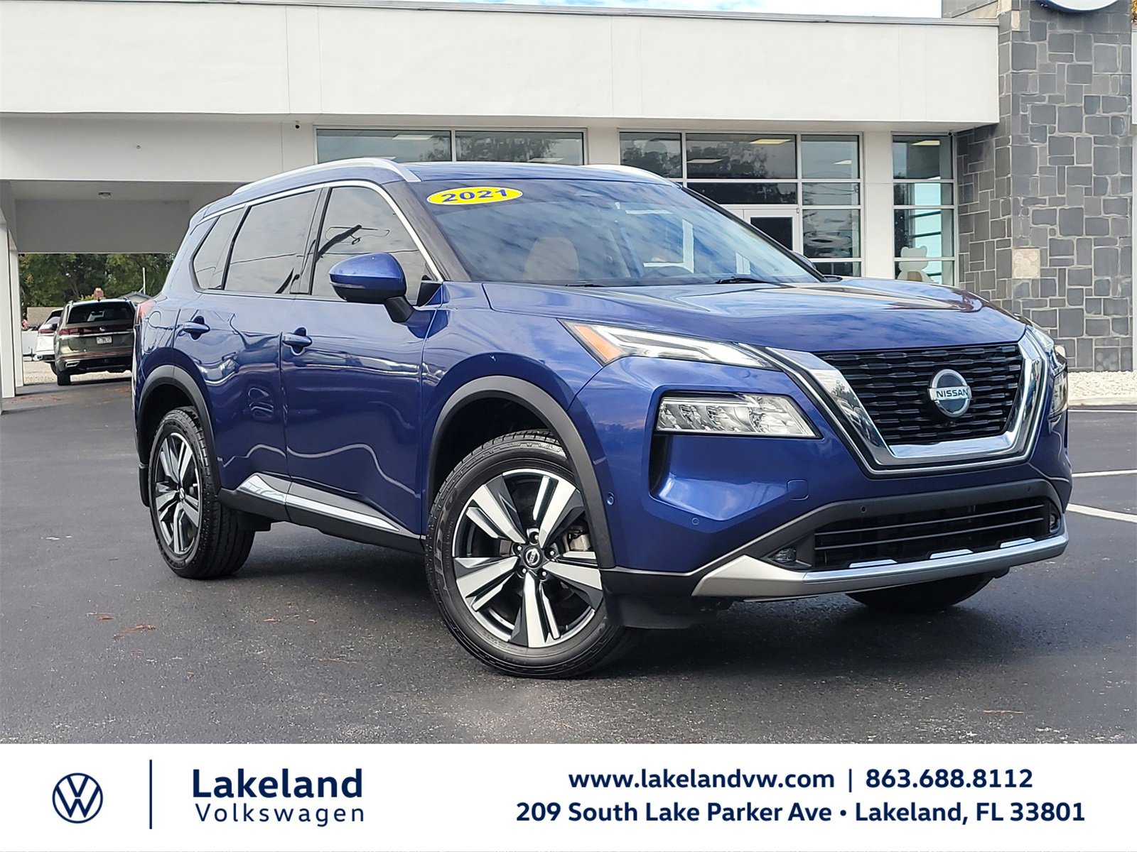 Used 2021 Nissan Rogue Platinum image 1