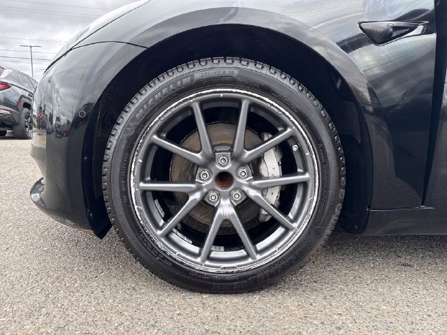 Used 2018 Tesla Model 3 Long Range RWD image 28
