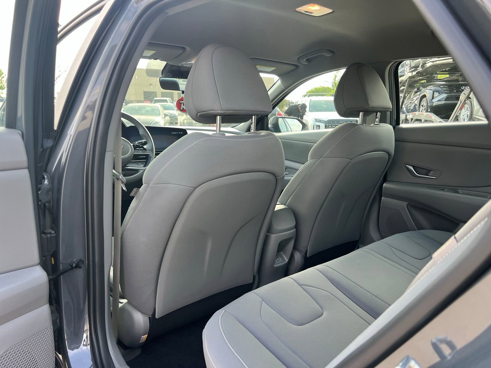 Used 2024 Hyundai Elantra SEL image 16