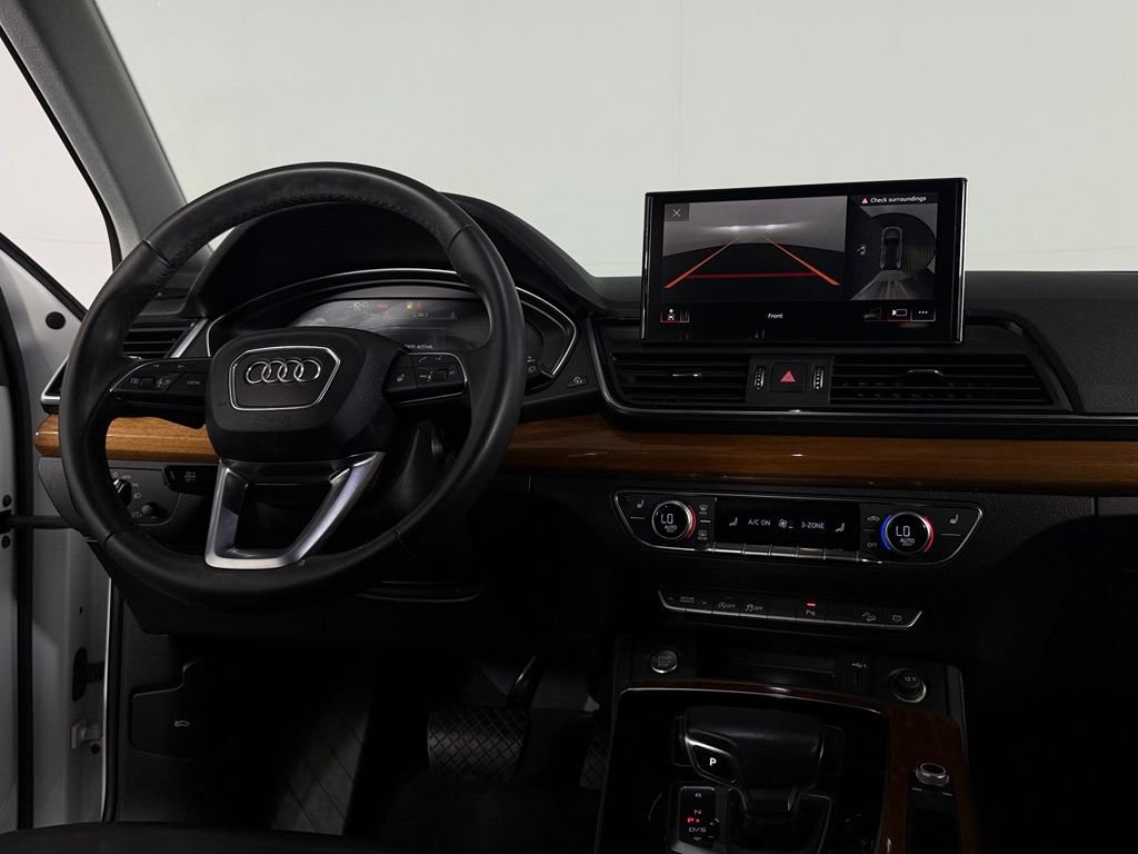 Used 2023 Audi Q5 2.0T Premium Plus w/ Premium Plus Package AWD/4WD image 13