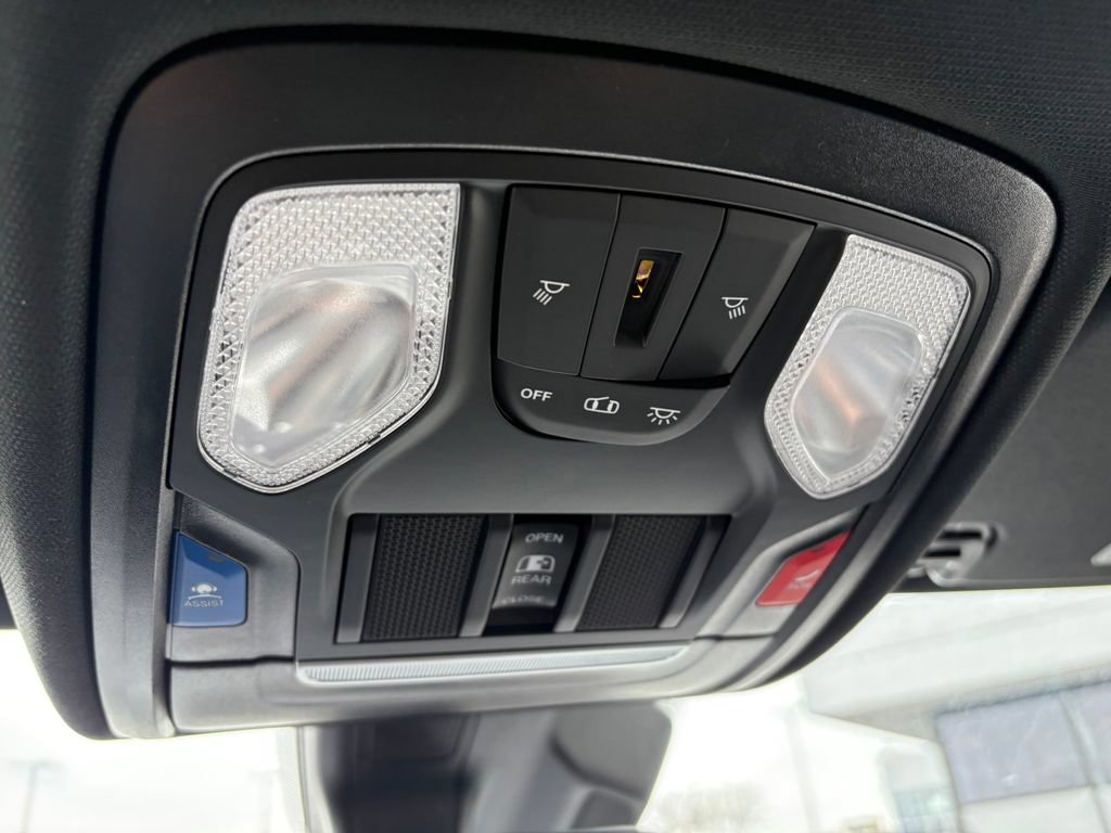 New 2026 RAM 1500 Express AWD/4WD image 17