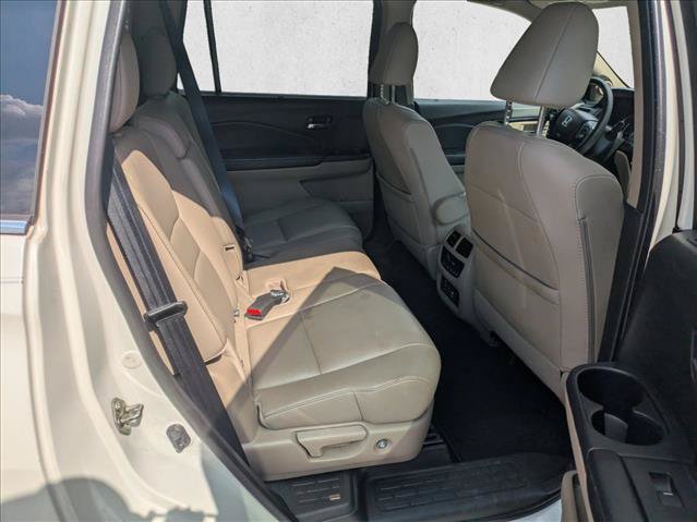 Certified 2017 Honda Pilot Touring image 18