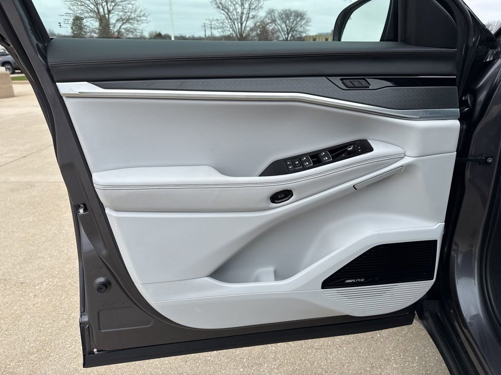 Used 2025 Jeep Wagoneer S Limited AWD/4WD image 15