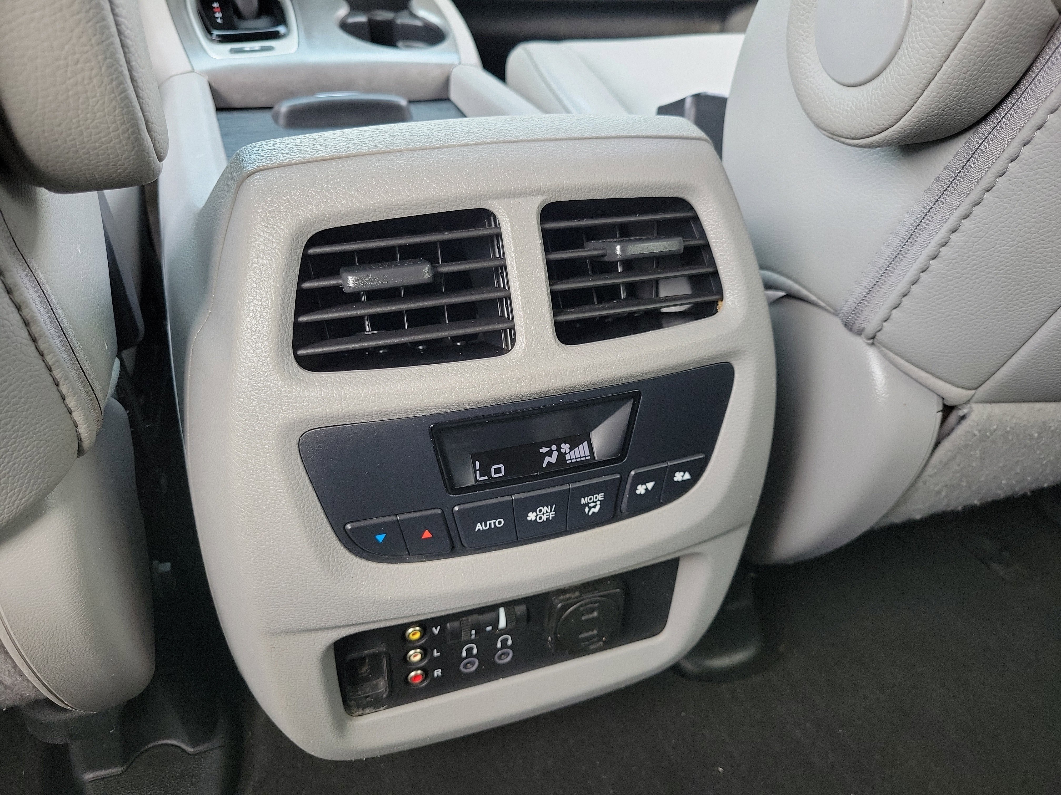 Used 2018 Honda Pilot EX-L image 18