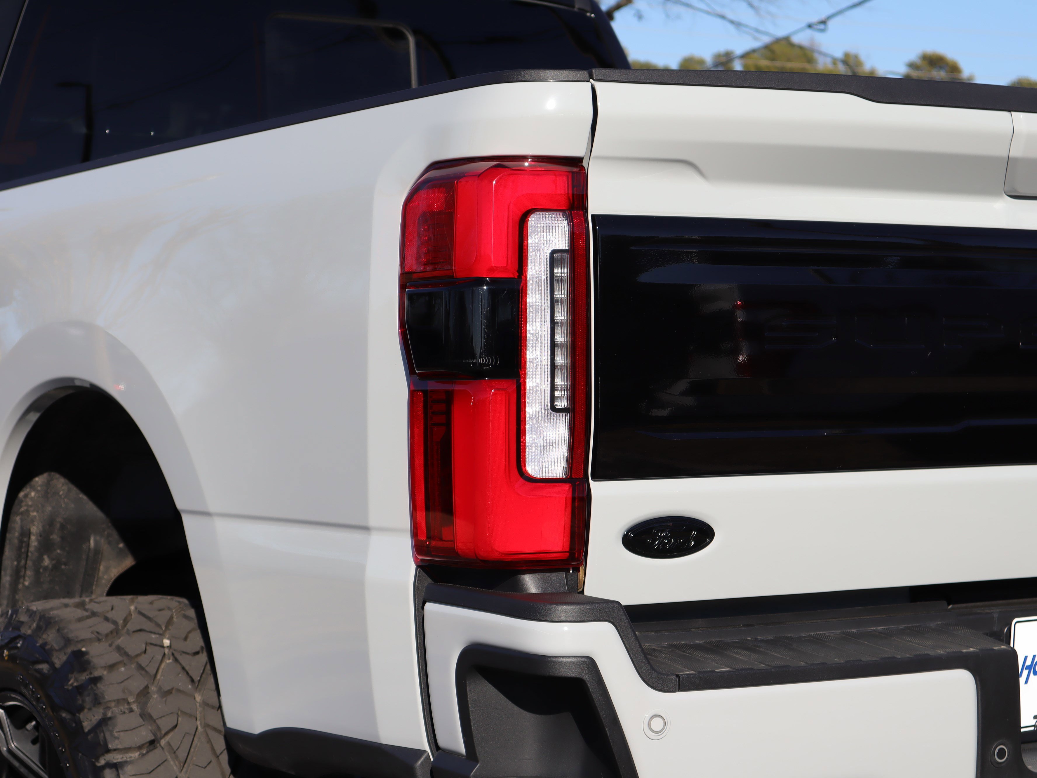 Used 2025 Ford F350 Platinum image 34