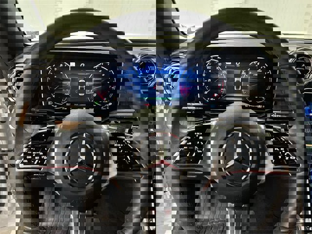 Used 2024 Mercedes-Benz CLE 300 4MATIC Cabriolet image 11