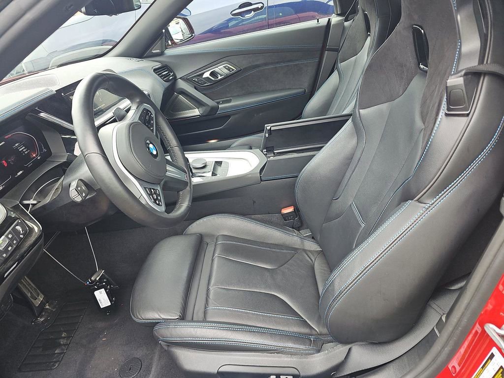 Used 2025 BMW Z4 M40i w/ Premium Package RWD image 14