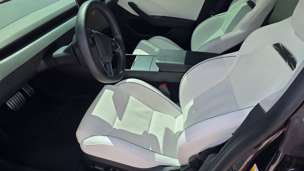 Used 2024 Tesla Model 3 Performance image 15