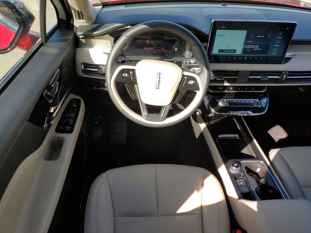New 2026 Lincoln Corsair Premiere FWD image 16