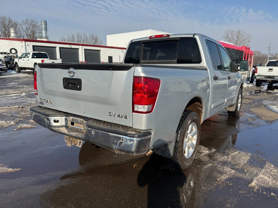 Used 2014 Nissan Titan SV image 5